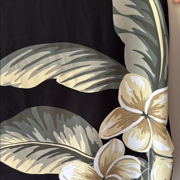 NEW LANDS’ END Black Floral Women's Long Sleeves Top - Picture 3 of 8